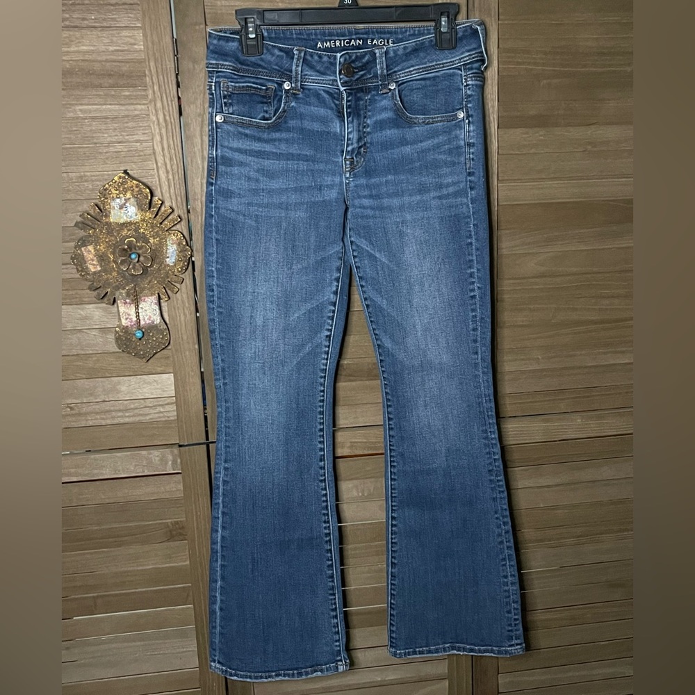 American Eagle Artist Kick boot. 6 short.
